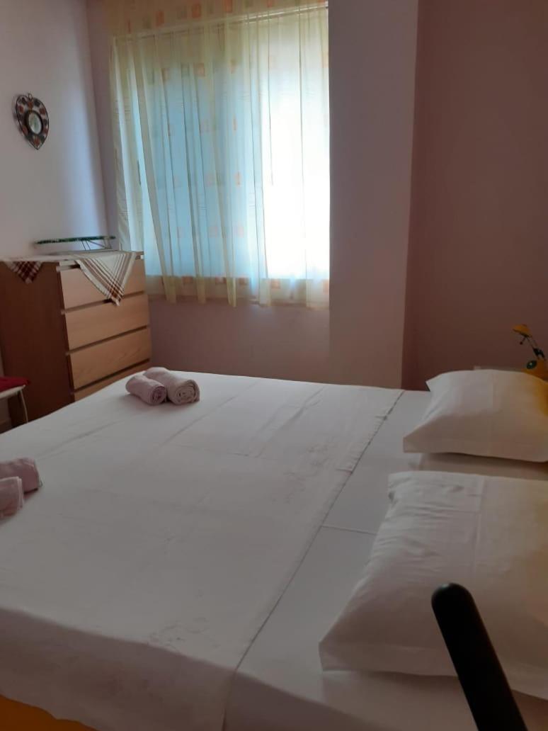 Ardo Apartament ดูร์เรส ภายนอก รูปภาพ